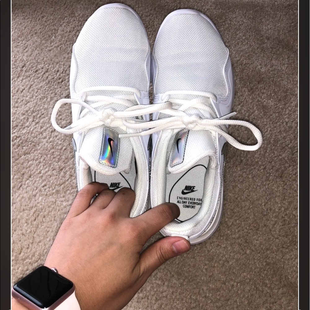 Nike Women’s Tessen Running Shoes - Picture 4 of 6